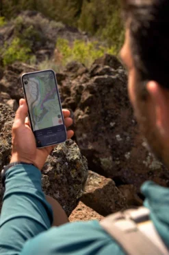 Garmin InReach Messenger Plus Satellite Communicator -Cotswold Outdoor b3aa390040 7070 l