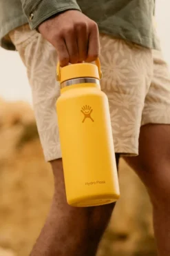 Hydro Flask 32oz Wide Mouth With Flex Cap Drinks Bottle -Cotswold Outdoor b4ba3j0130 2121 d