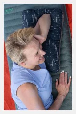 Therm-a-Rest Compressible Pillow - Medium 8 Therm-a-Rest Compressible Pillow - Medium -Cotswold Outdoor b4kc390020 4006 d