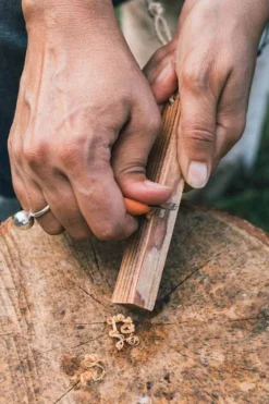 Light My Fire FireSteel BIO Scout 2in1 Fire Starter -Cotswold Outdoor d3254108 3030 n