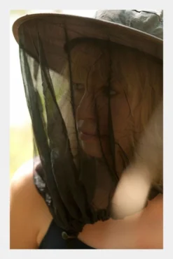 Lifesystems Mosquito Head Net Hat -Cotswold Outdoor e7214011 5050 w