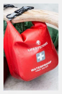 Lifesystems Waterproof First Aid Kit -Cotswold Outdoor e7314012 8989 v