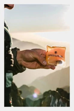 Lifesystems Reusable Hand Warmers -Cotswold Outdoor e7344049 2689 f