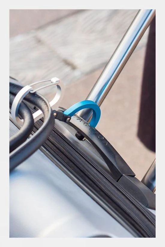 Heroclip Small Hook Clip Carabiner 4 Heroclip Small Hook Clip Carabiner - Image 4