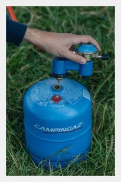 Campingaz Twin Connection CV/R Regulator Kit 11 Campingaz Twin Connection CV/R Regulator Kit -Cotswold Outdoor g4db3x0029 8989 d