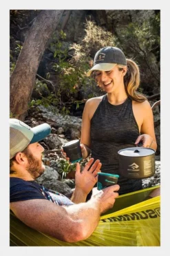 Sea To Summit Alpha Pot Cook Set 2.2 -Cotswold Outdoor g4dh390036 4072 d