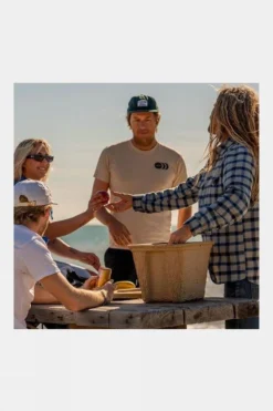 Igloo ReCool Biodegradable Cool Box 11 Igloo ReCool Biodegradable Cool Box -Cotswold Outdoor g4dj3b0010 6060 f